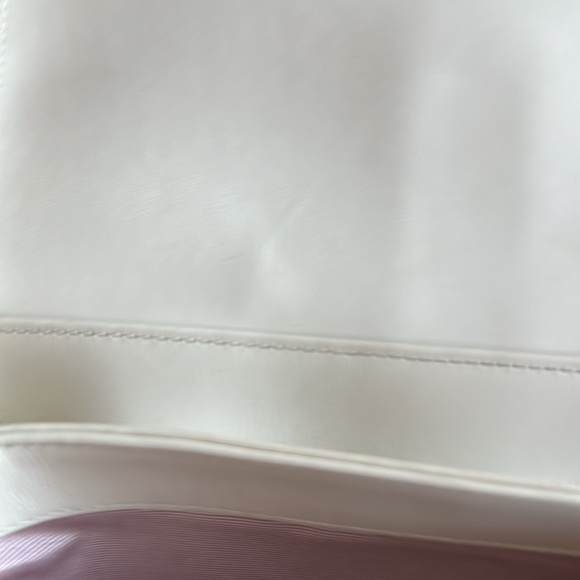 Gucci crossbody handbag with two compartments inside - Picture 8 of 8